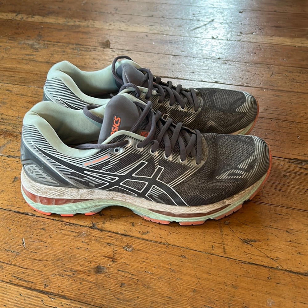 Asics Gel Nimbus 19 Carbon Coral Women’s Athletic Running Shoes 9 1/2 9.5 T750N